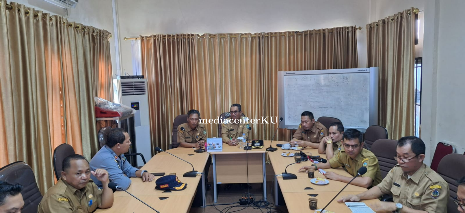 Penjabat Bupati Kayong Utara Ikuti Rapat Pengendalian Inflasi